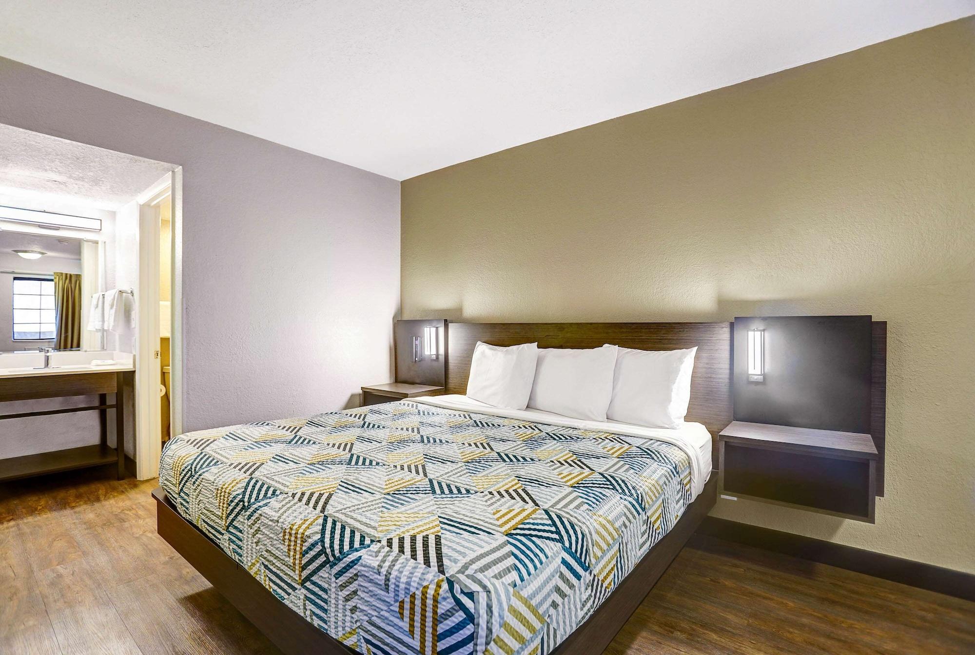Hotel 6-amarillo, Tx - Airport Amarillo